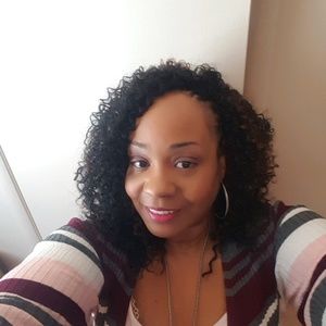 Meet your Posher, Andrea